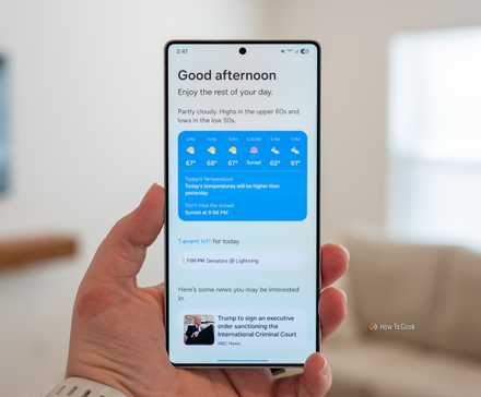 Full Now Brief running on the Samsung Galaxy S25 Ultra.